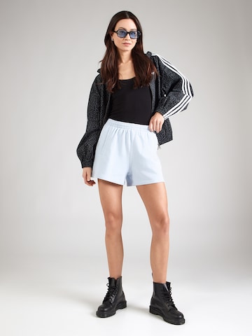 ADIDAS ORIGINALS Loosefit Παντελόνι 'Essentials' σε μπλε