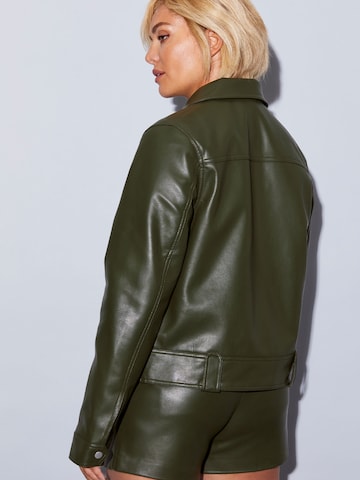 ABOUT YOU x Iconic by Tatiana Kucharova Between-Season Jacket 'Nena' in Green