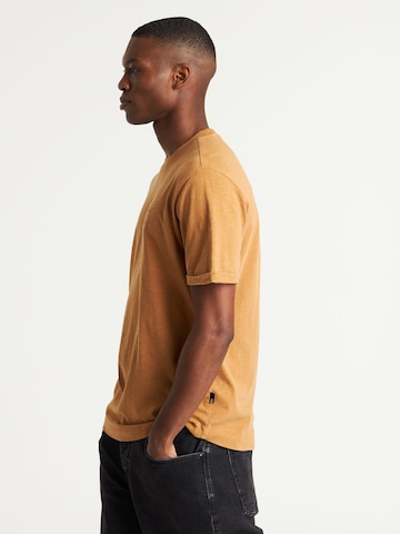 T-Shirt 'Brody Slub' CHASIN' en marron