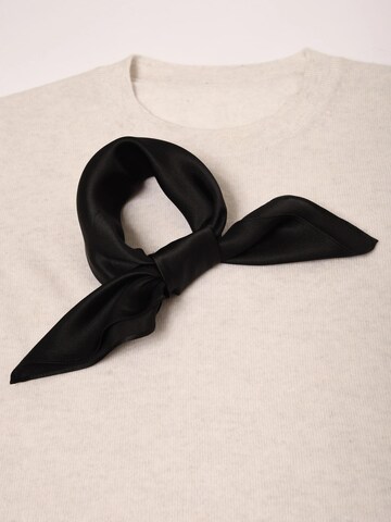 MayTree Scarf 'Seidentuch einfarbig' in Black