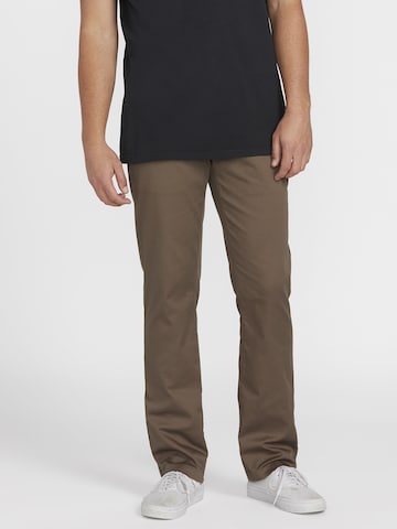 Volcom Regular Chino Pants 'Frickin' in Brown: front