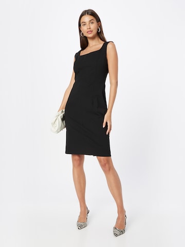 Robe fourreau COMMA en noir