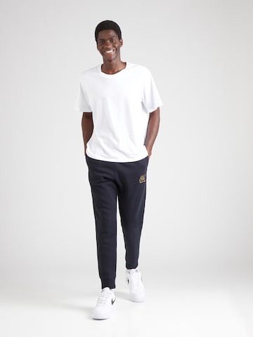 Nike Sportswear Tapered Trousers 'CLUB' in Black
