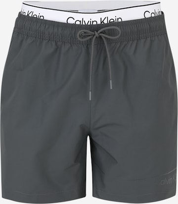 Calvin Klein Swimwear - Calções de banho 'META LEGACY' em cinzento: frente