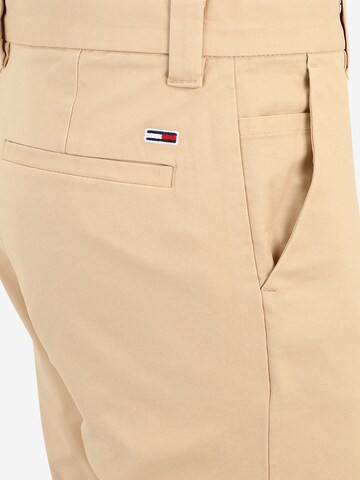 Tommy JeansSlimfit Chino hlače 'Austin' - smeđa boja