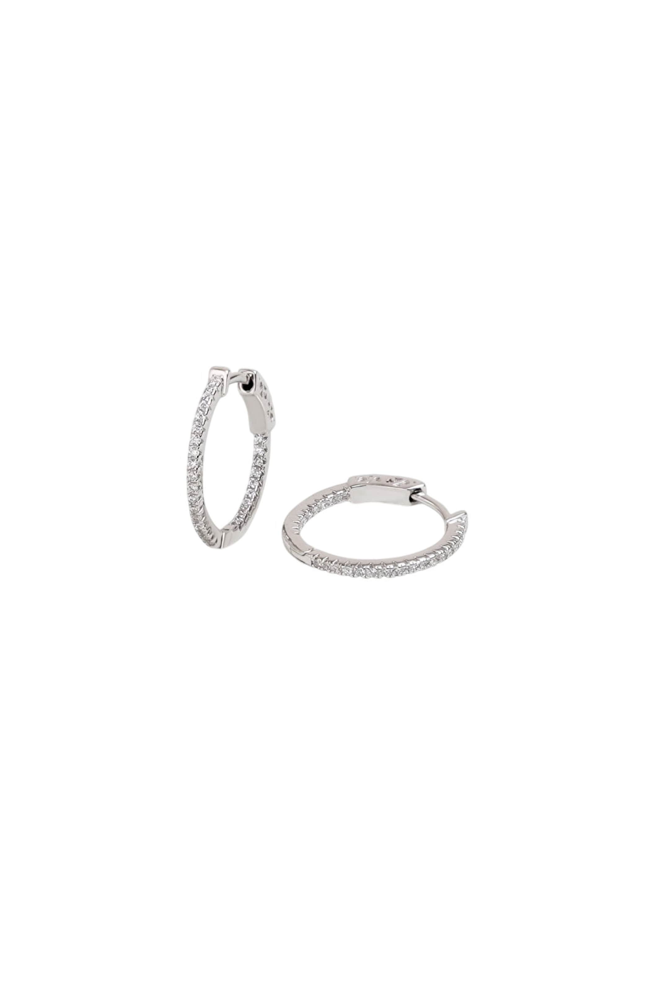 So Chic Earrings in Silver: front