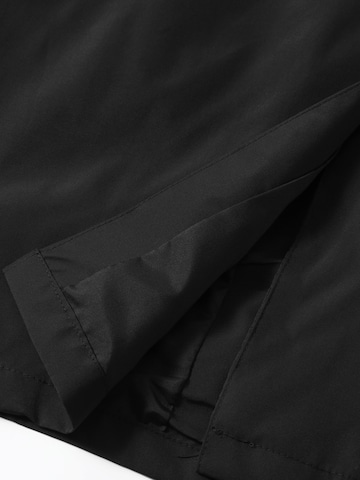 ALLTHEMEN Between-Seasons Coat 'Regenstille' in Black