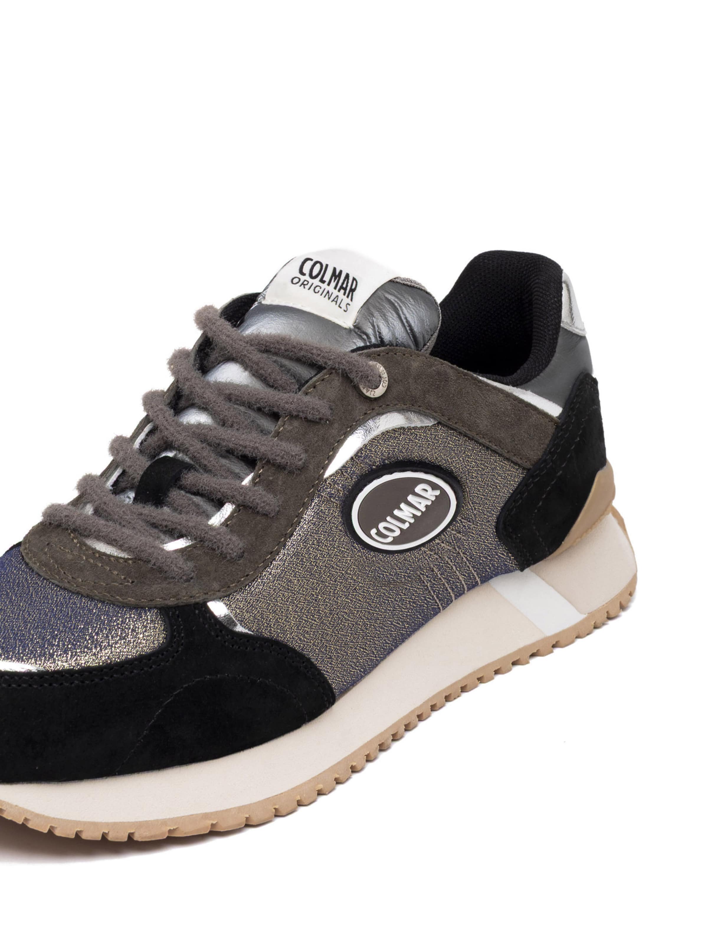 Sneaker bassa 'Travis Plus' di Colmar in nero: frontale