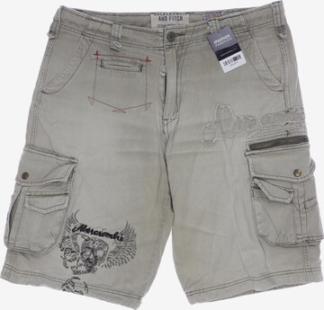 Abercrombie & Fitch Shorts in 36 in Green: front