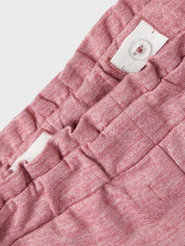 NAME IT - Tapered Pantalón 'Neta' en rosa