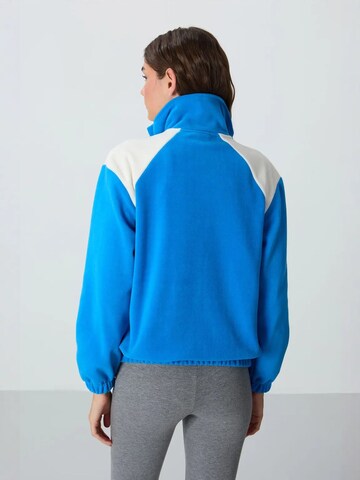 Tommy Life Bluzka sportowa w kolorze niebieski