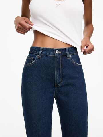 Pull&Bear Normalny krój Jeansy w kolorze niebieski
