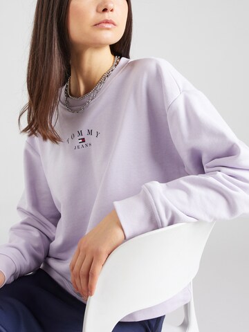 Tommy Jeans - Sweatshirt 'Essential' em roxo