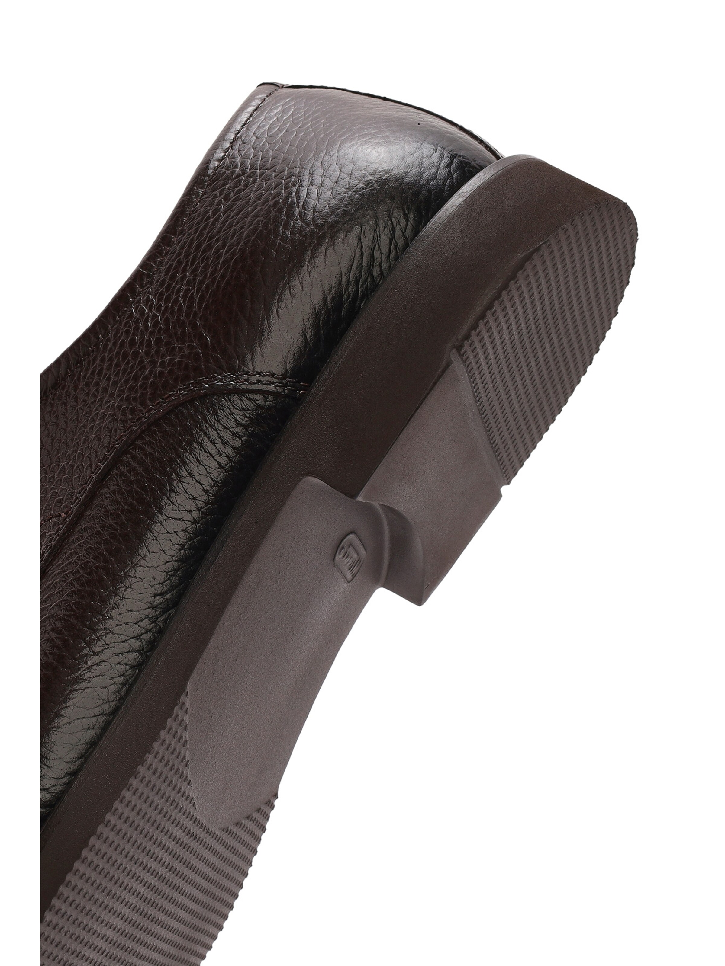 Scarpa stringata di Derimod in nero