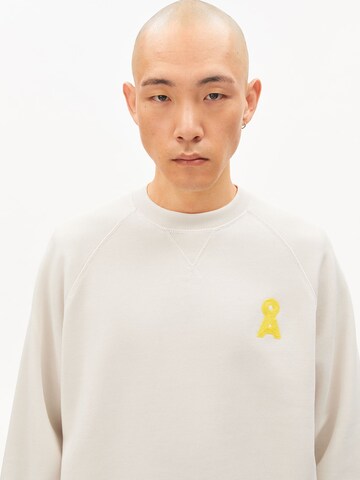 ARMEDANGELS Sweatshirt in Beige