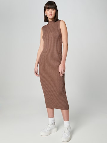 Guido Maria Kretschmer Women Knitted dress 'Jennifer' in Brown: front