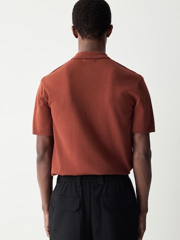 Next Shirt in Red