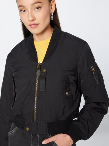 Superdry Jacke in Schwarz