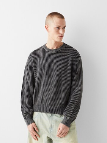 Pull-over Bershka en gris : devant