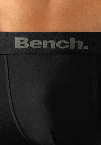 BENCH Boxershorts in Schwarz