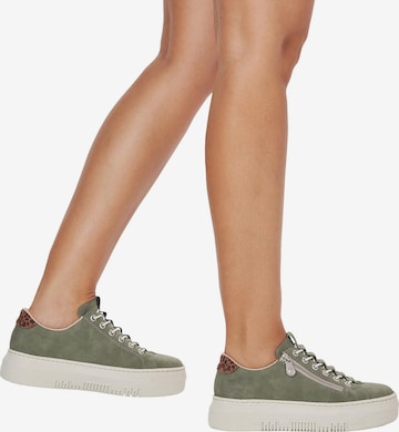 Sneaker bassa di Rieker in verde