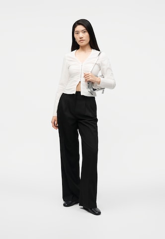 Vero Moda Tall Wide leg Bandplooibroek 'VMNILA' in Zwart: voorkant