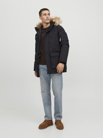 JACK & JONES Vinterparkas 'SAKER' i svart