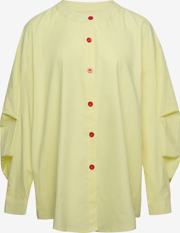 Usha - Blusa en amarillo: frente