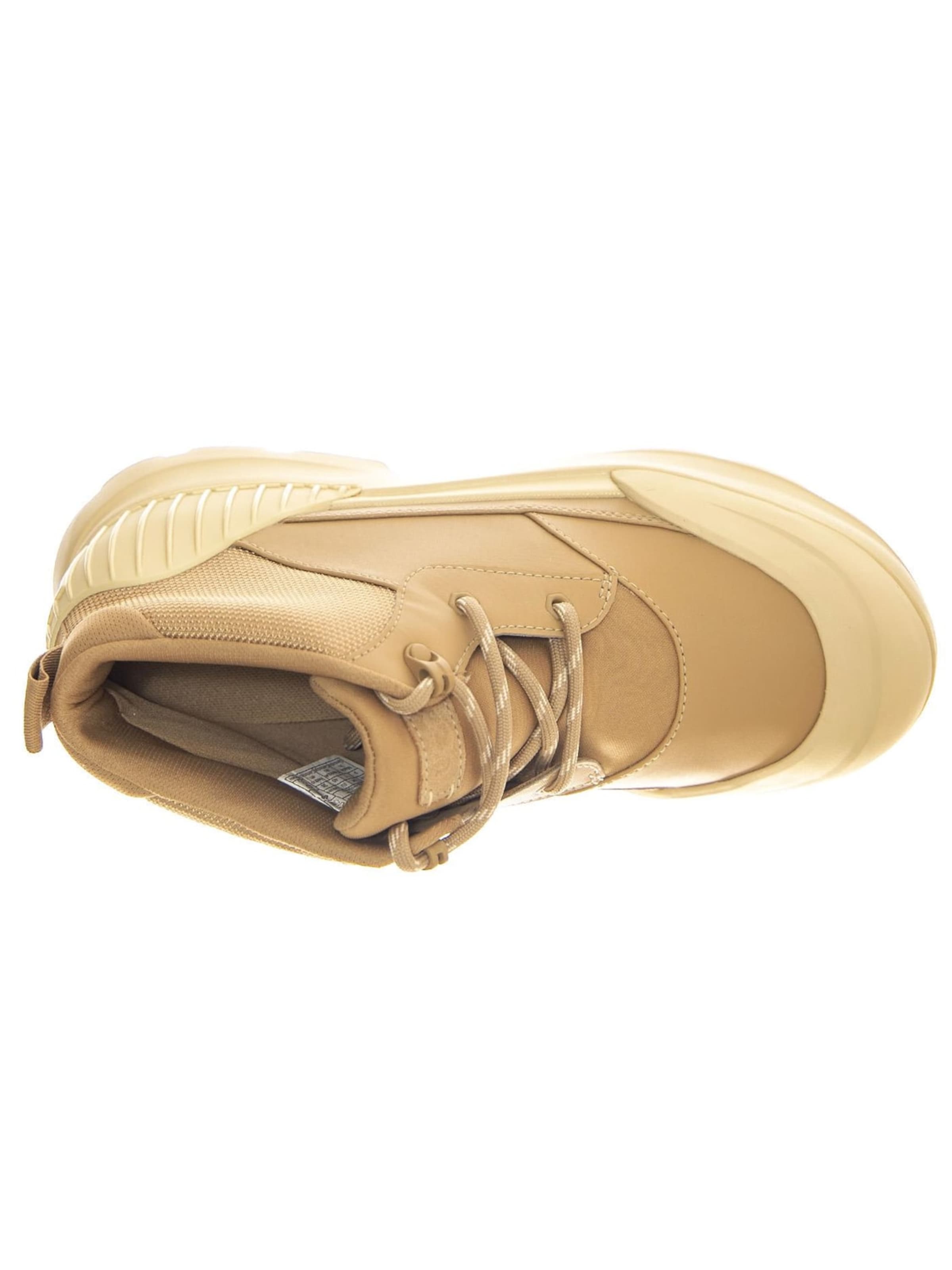 Stivale 'W Neumal x Sand' di UGG in beige
