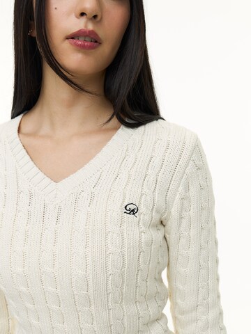 About You x Dani Klieber Sweater in White
