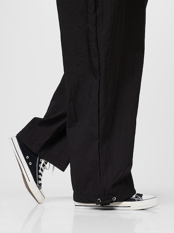 Nasty Gal Plus Wide leg Trousers in Black