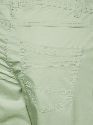CECIL Regular Shorts 'New York' in Grün