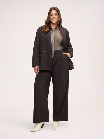 Fiorella Rubino - Pierna ancha Pantalón en marrón