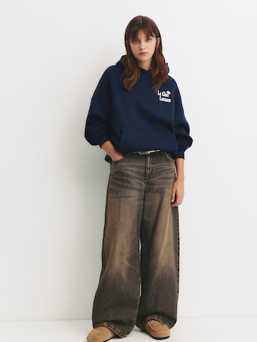 Sweat-shirt Pull&Bear en bleu