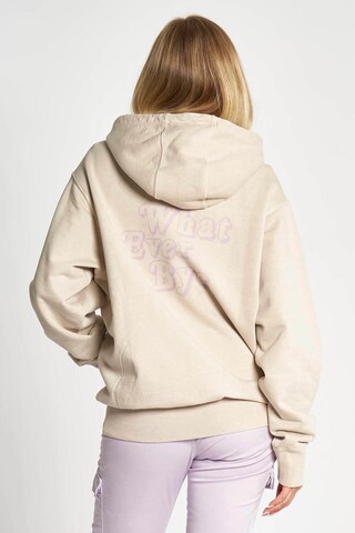 Zhrill Sweatshirt in Beige