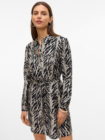 VERO MODA Платье-рубашка в Черный