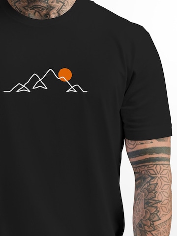Neverless Shirt 'Berg Linie' in Black
