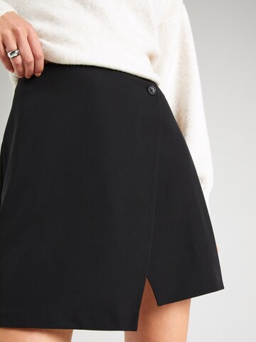 QS Skirt in Black