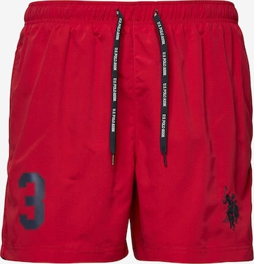 U.S. POLO ASSN. Badeshorts 'UMALEXANDER' i rød: forside
