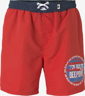 TOM TAILOR Zwemshorts in Rood: voorkant