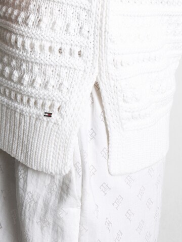 TOMMY HILFIGER Sweater in White