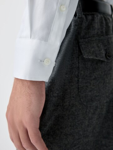 Next Slim fit Businessskjorta i vit