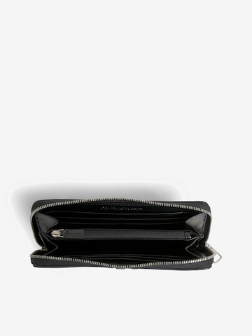 Calvin Klein Jeans Wallet in Black