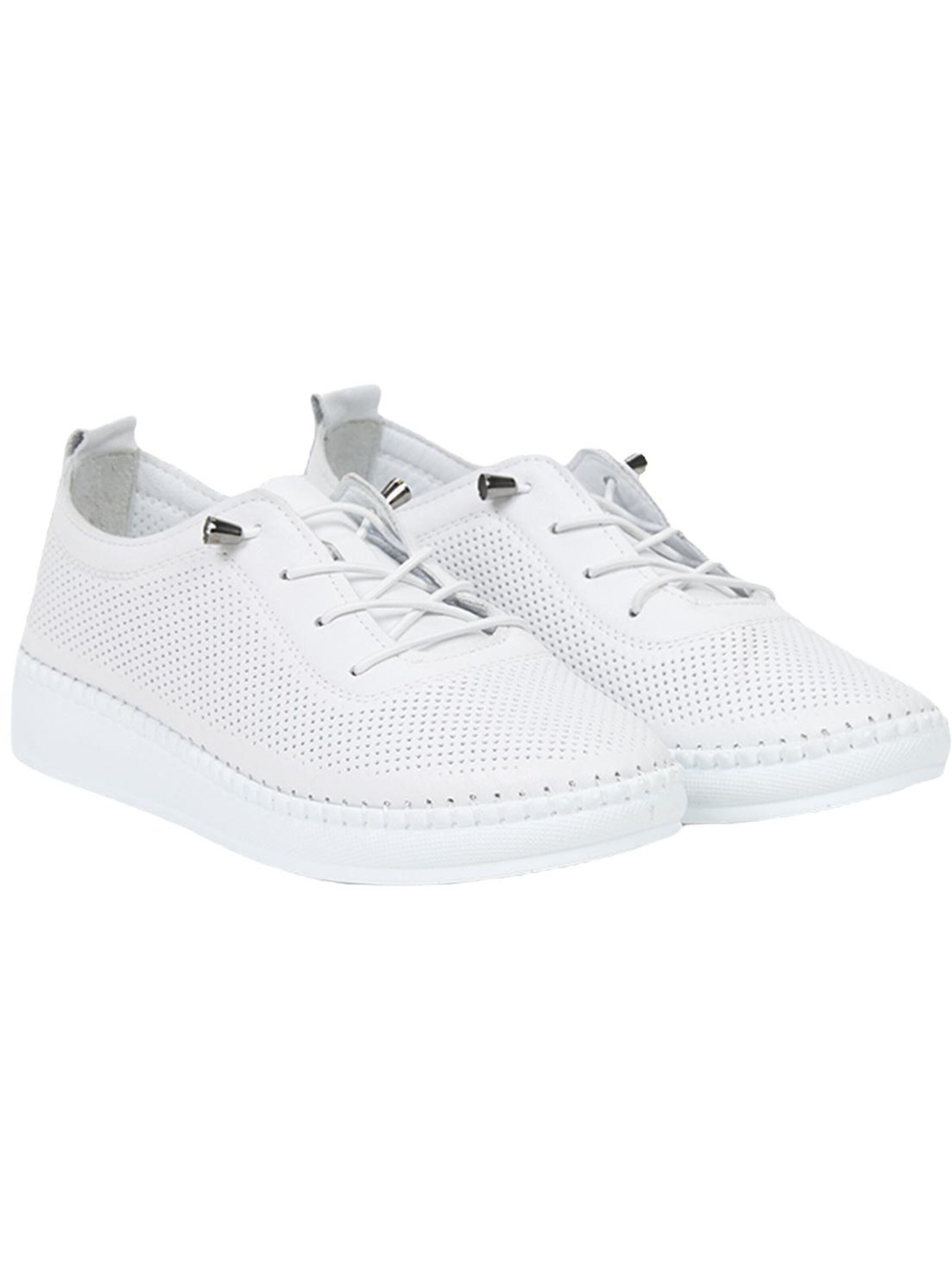 Desa Sneakers in White