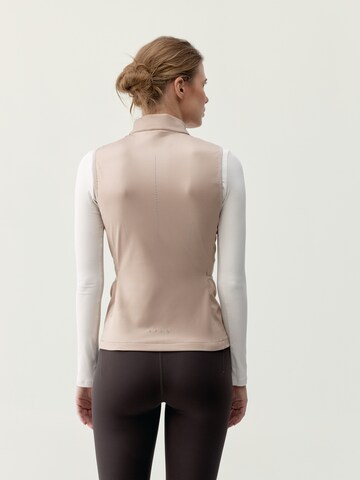 Skinny Gilet de sport ' Vortex ' Born en beige