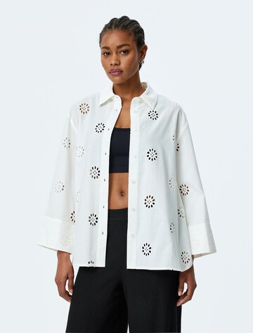 Koton Blouse in White: front