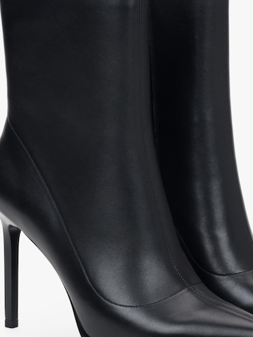 Estro Ankelstøvler '652' i sort