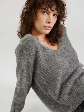 Pull-over 'LANA' BRAX en gris