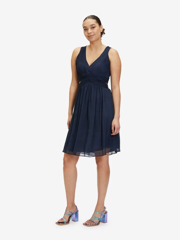 Robe de cocktail Vera Mont en bleu