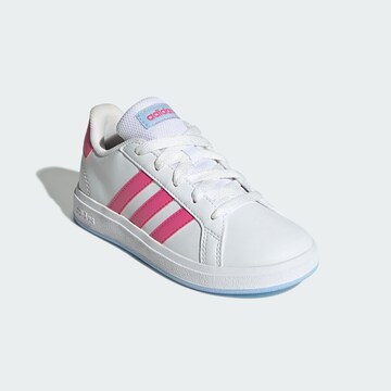 Chaussure de sport 'Grand Court 2.0' ADIDAS SPORTSWEAR en blanc